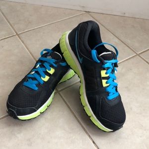 Nike Dual Fusion Women’s Size 9